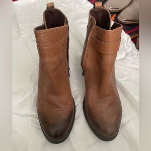 Vince camuto brown leather booties